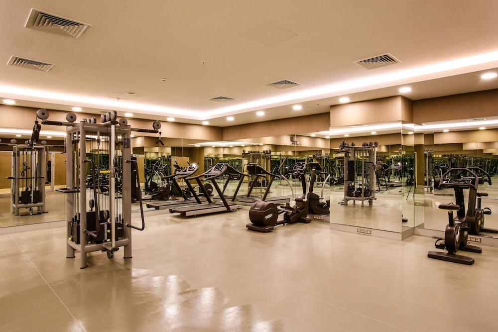 Dedeman Bostanci Istanbul Hotel & Convention Center Ngoại thất bức ảnh The gym at the hotel