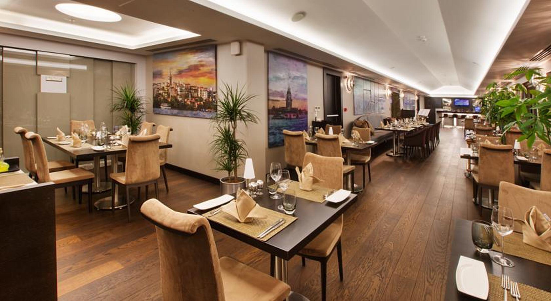 Dedeman Bostanci Istanbul Hotel & Convention Center Ngoại thất bức ảnh The restaurant