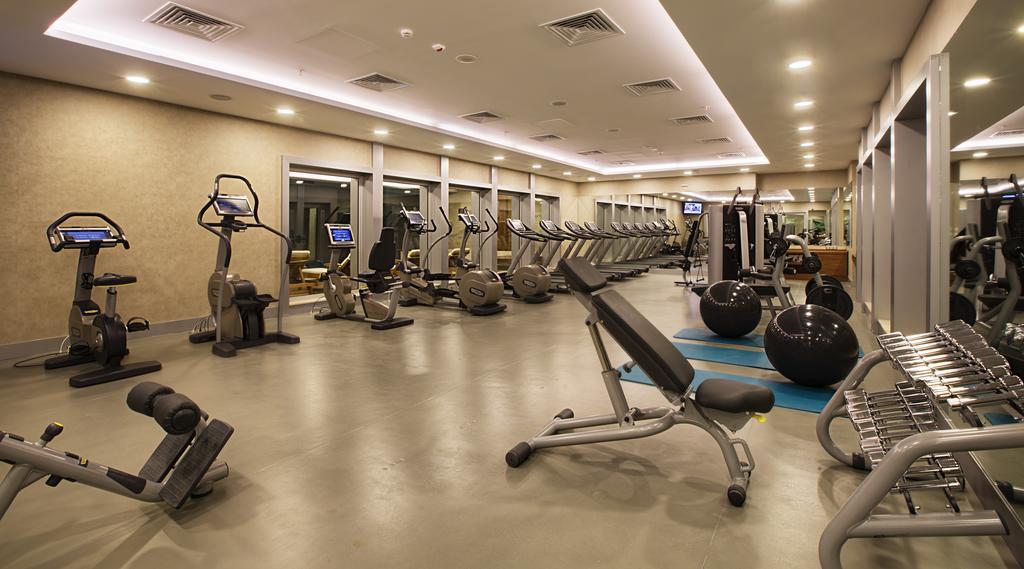 Dedeman Bostanci Istanbul Hotel & Convention Center Ngoại thất bức ảnh The gym at the hotel